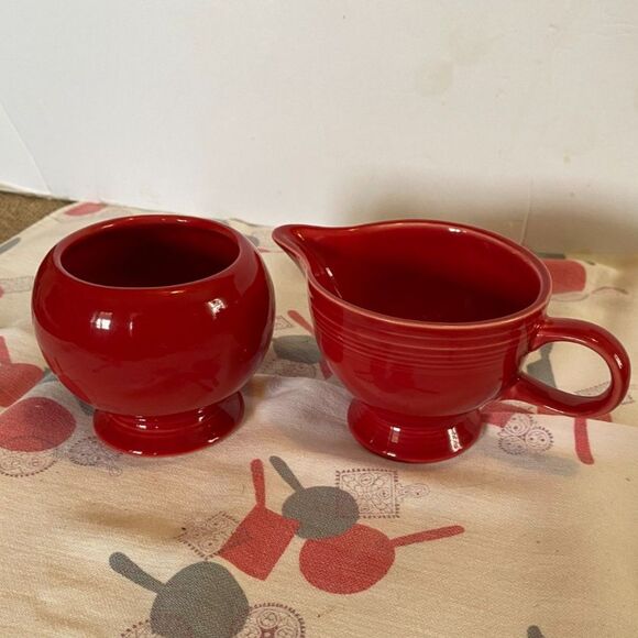 Fiestaware Scarlet Creamer and Sugar Bowl - Picture 1 of 4